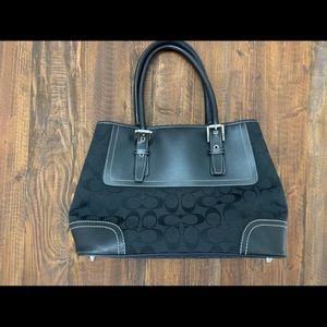 Coach hampton black signature